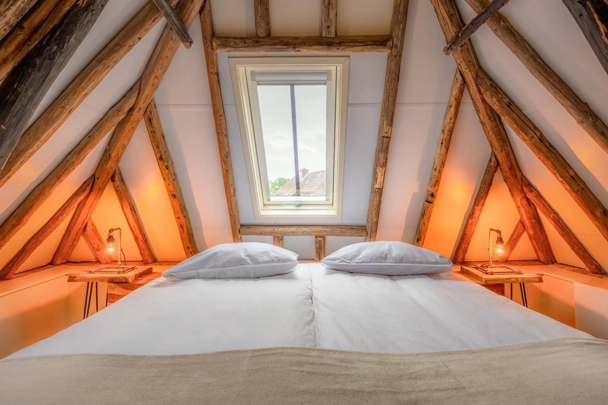 Unieke Bed En Breakfast Met Historisch Verhaal In Ferwert Ferwerd Exterior photo