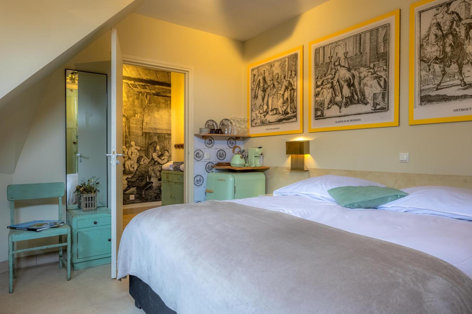 Unieke Bed En Breakfast Met Historisch Verhaal In Ferwert Ferwerd Exterior photo