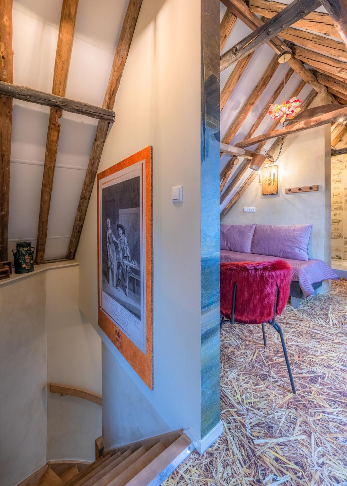 Unieke Bed En Breakfast Met Historisch Verhaal In Ferwert Ferwerd Exterior photo